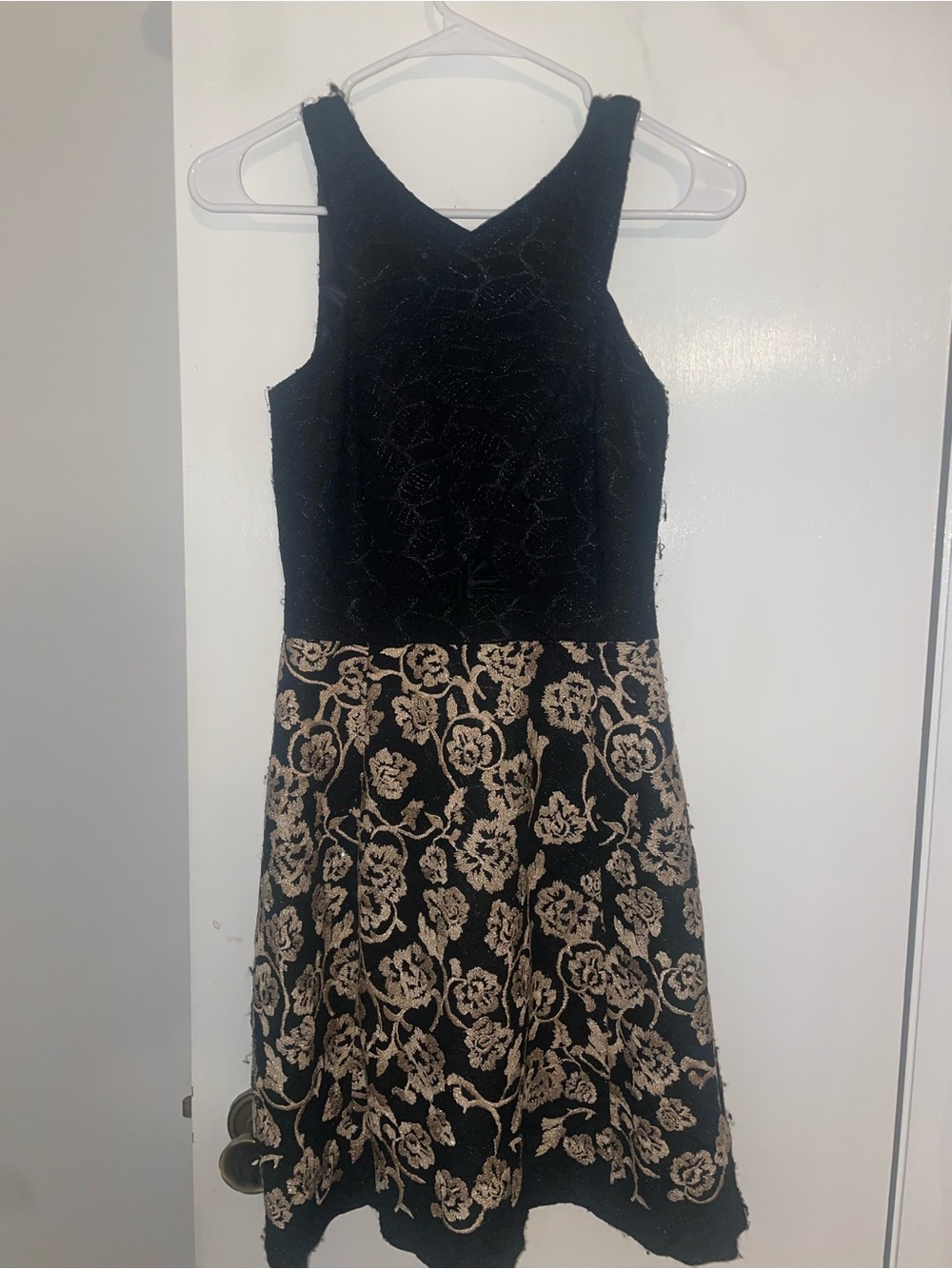 Gianni Bini Black and Gold Floral Midi Dress